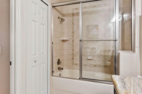 Condominio en alquiler en Four Corners, Florida, 3 dormitorios, 131.83 m2 № 1912424 - foto 19