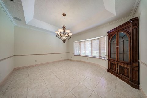 House in Wellington, Florida 4 bedrooms, 331.01 sq.m. № 2183744 - photo 16