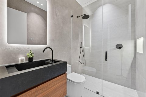 Купить виллу или дом в Майами-Спрингс, Флорида 4 спальни, 111.67м2, № 1991368 - фото 22