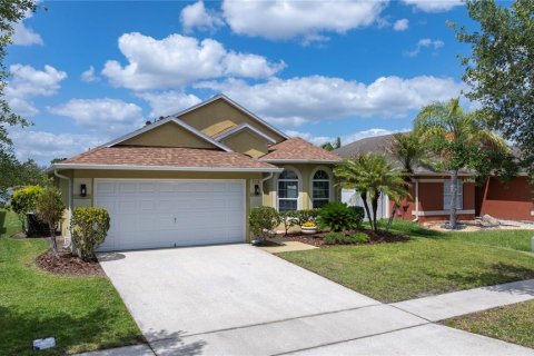 Villa ou maison à vendre à Orlando, Floride: 3 chambres, 145.21 m2 № 2156850 - photo 2