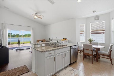 Villa ou maison à vendre à Orlando, Floride: 3 chambres, 145.21 m2 № 2156850 - photo 14