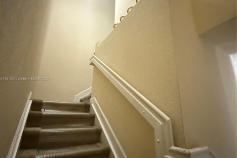 Touwnhouse à vendre à Cutler Bay, Floride: 3 chambres, 150.22 m2 № 1756413 - photo 12