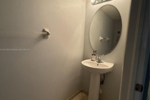 Touwnhouse à vendre à Cutler Bay, Floride: 3 chambres, 150.22 m2 № 1756413 - photo 6