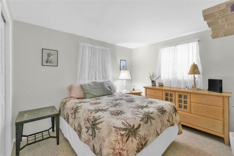 Casa en venta en Port Charlotte, Florida, 2 dormitorios, 107.4 m2 № 1904101 - foto 25