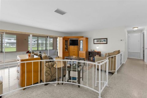 Casa en venta en Port Charlotte, Florida, 2 dormitorios, 107.4 m2 № 1904101 - foto 18