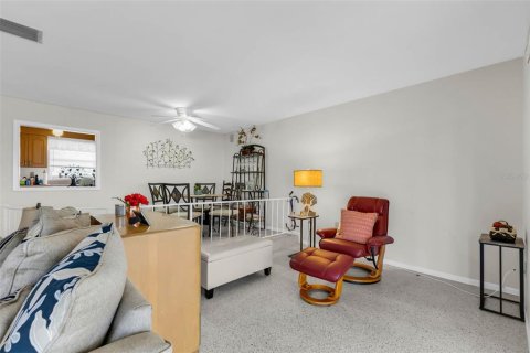 Casa en venta en Port Charlotte, Florida, 2 dormitorios, 107.4 m2 № 1904101 - foto 21