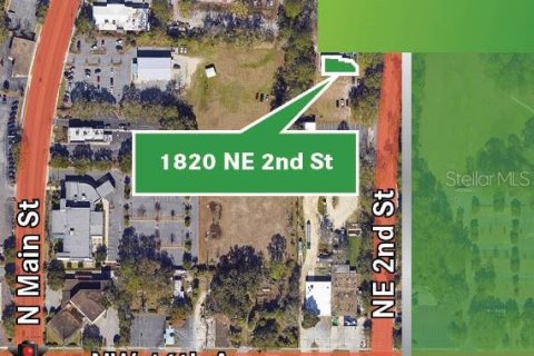 Propiedad comercial en venta en Gainesville, Florida, 201.88 m2 № 798514 - foto 3