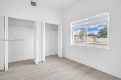 Apartment in Hallandale Beach, Florida 2 bedrooms, 88.54 sq.m. № 2062073 - photo 10
