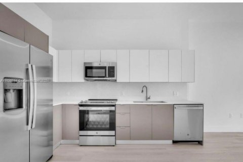 Apartment in Hallandale Beach, Florida 2 bedrooms, 88.54 sq.m. № 2062073 - photo 3