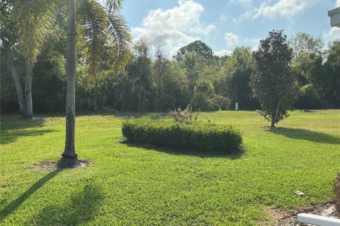 Condo in Sun City Center, Florida, 2 bedrooms  № 2211471 - photo 5