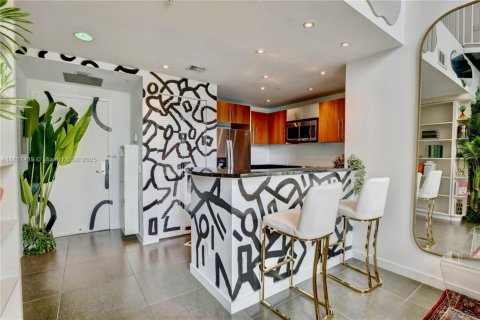 Купить кондоминиум в Майами, Флорида 1 спальня, 70.79м2, № 1943397 - фото 6