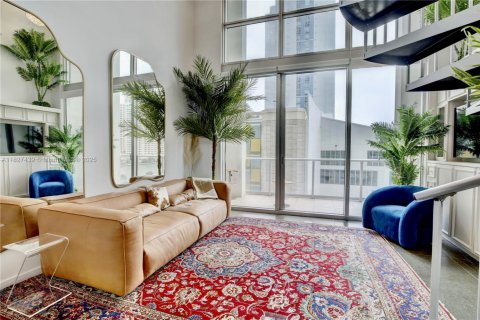 Купить кондоминиум в Майами, Флорида 1 спальня, 70.79м2, № 1943397 - фото 2