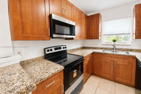 Appartement à Hollywood, Floride 1 chambre, 78.97 m2 № 2169021