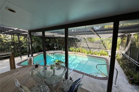 House in Fort Myers, Florida 4 bedrooms, 249.16 sq.m. № 1751007 - photo 8