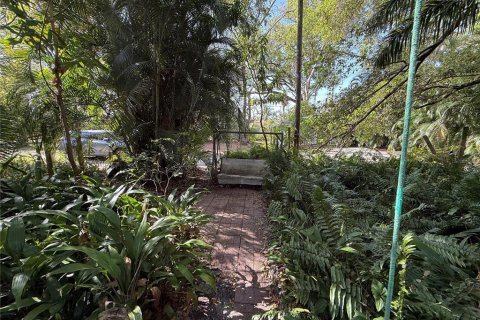 House in Fort Myers, Florida 4 bedrooms, 249.16 sq.m. № 1751007 - photo 23