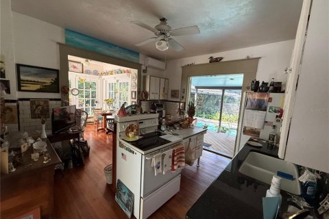 House in Fort Myers, Florida 4 bedrooms, 249.16 sq.m. № 1751007 - photo 4