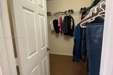 Townhouse in Homestead, Florida 2 bedrooms, 132.94 sq.m. № 2031003 - photo 23