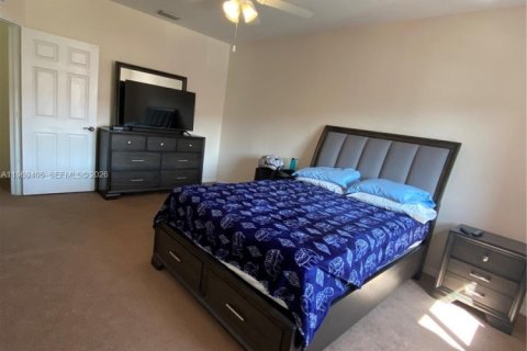 Townhouse in Homestead, Florida 2 bedrooms, 132.94 sq.m. № 2031003 - photo 22