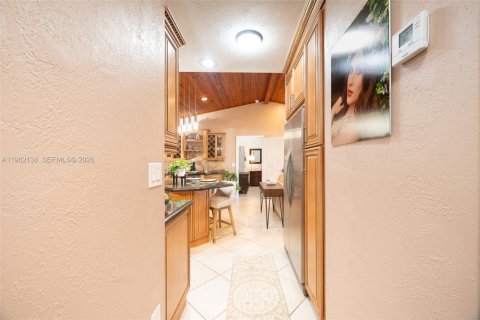 Купить виллу или дом в Хомстед, Флорида 4 спальни, 198.07м2, № 2024257 - фото 15