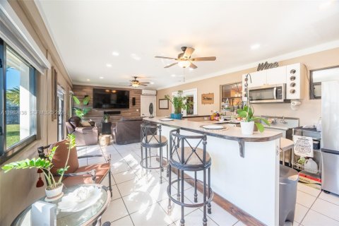 Купить виллу или дом в Хомстед, Флорида 4 спальни, 198.07м2, № 2024257 - фото 23