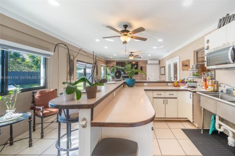 Купить виллу или дом в Хомстед, Флорида 4 спальни, 198.07м2, № 2024257 - фото 27