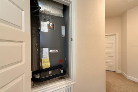 Villa ou maison à vendre à Kissimmee, Floride: 4 chambres, 147.16 m2 № 2196695 - photo 25