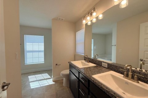 Villa ou maison à vendre à Kissimmee, Floride: 4 chambres, 147.16 m2 № 2196695 - photo 14