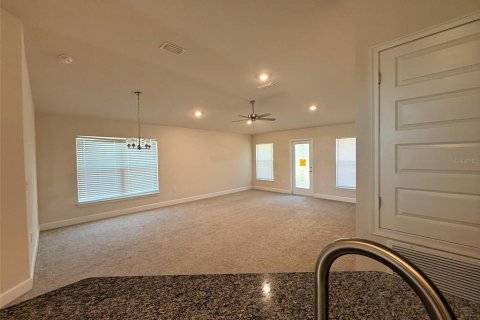 Villa ou maison à vendre à Kissimmee, Floride: 4 chambres, 147.16 m2 № 2196695 - photo 5
