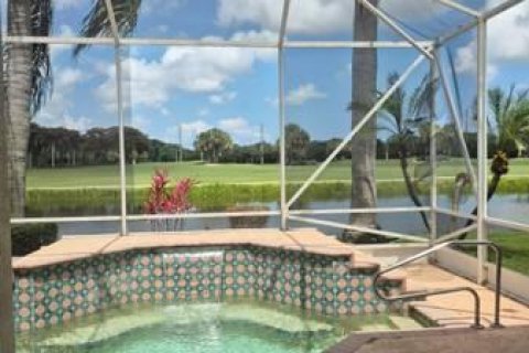 House in Boynton Beach, Florida 3 bedrooms, 232.81 sq.m. № 2147353 - photo 7