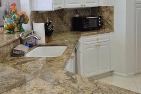 House in Boynton Beach, Florida 3 bedrooms, 232.81 sq.m. № 2147353 - photo 3