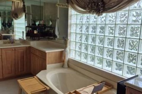 House in Boynton Beach, Florida 3 bedrooms, 232.81 sq.m. № 2147353 - photo 4