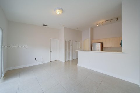 House in Miami, Florida 3 bedrooms, 116.31 sq.m. № 2087102 - photo 11