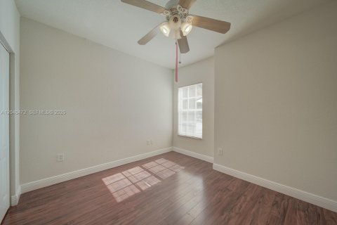 House in Miami, Florida 3 bedrooms, 116.31 sq.m. № 2087102 - photo 15