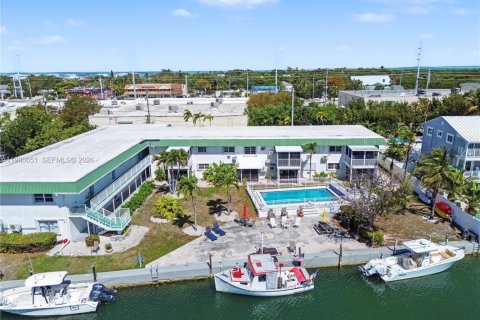 Condominio en Marathon, Florida, 2 dormitorios  № 2043900