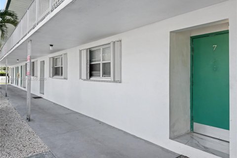 Condominio en venta en Marathon, Florida, 2 dormitorios, 72.09 m2 № 2043900 - foto 30