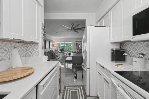 Condominio en venta en Marathon, Florida, 2 dormitorios, 72.09 m2 № 2043900 - foto 20