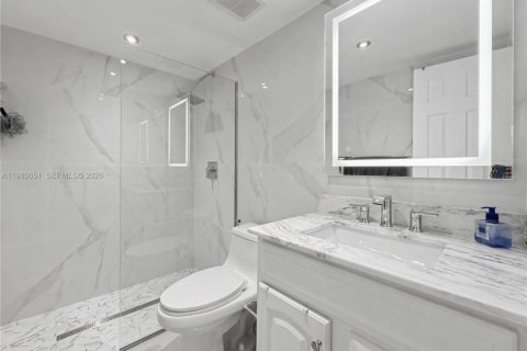 Condominio en venta en Marathon, Florida, 2 dormitorios, 72.09 m2 № 2043900 - foto 11