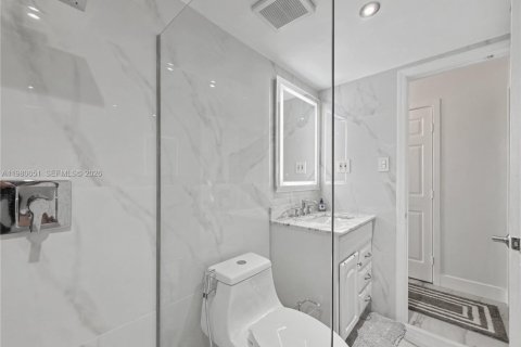 Condominio en venta en Marathon, Florida, 2 dormitorios, 72.09 m2 № 2043900 - foto 12