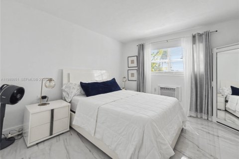 Condominio en venta en Marathon, Florida, 2 dormitorios, 72.09 m2 № 2043900 - foto 9