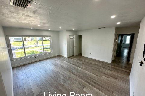 House in Kendall, Florida 5 bedrooms № 1698997 - photo 14