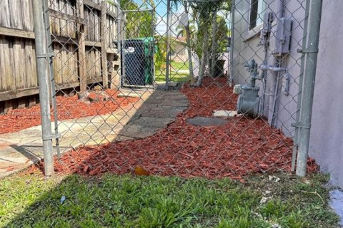 House in Kendall, Florida 5 bedrooms № 1698997 - photo 29
