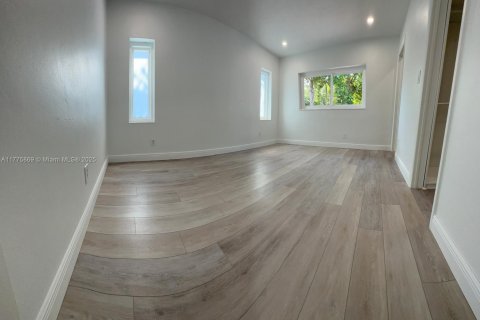 House in Kendall, Florida 5 bedrooms № 1698997 - photo 26