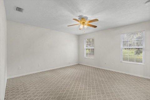 House in Archer, Florida 3 bedrooms, 148.27 sq.m. № 1911881 - photo 11
