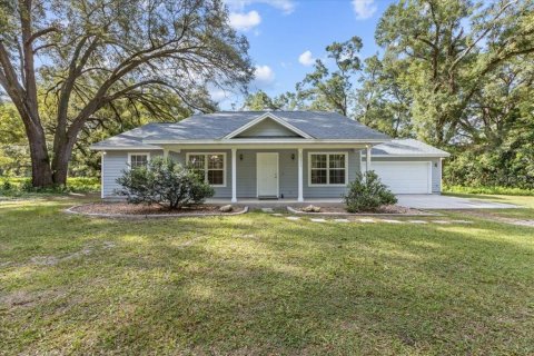 House in Archer, Florida 3 bedrooms, 148.27 sq.m. № 1911881 - photo 1