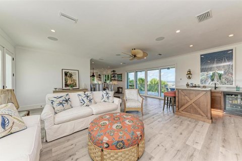 House in Nokomis, Florida 4 bedrooms, 362.88 sq.m. № 1543243 - photo 23
