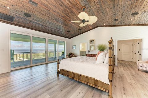 House in Nokomis, Florida 4 bedrooms, 362.88 sq.m. № 1543243 - photo 9