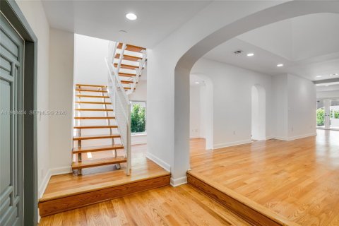 Купить виллу или дом в Майами, Флорида 5 спален, 309.18м2, № 2006496 - фото 5