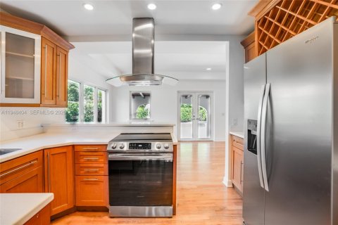 Купить виллу или дом в Майами, Флорида 5 спален, 309.18м2, № 2006496 - фото 18