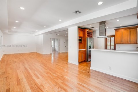 Купить виллу или дом в Майами, Флорида 5 спален, 309.18м2, № 2006496 - фото 14