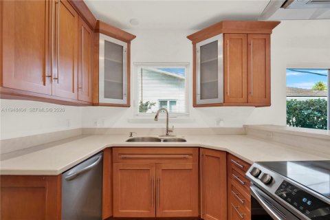 Купить виллу или дом в Майами, Флорида 5 спален, 309.18м2, № 2006496 - фото 17